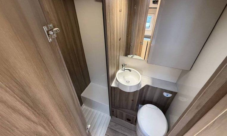 rollerteam-kronos298tl-caravanbacci