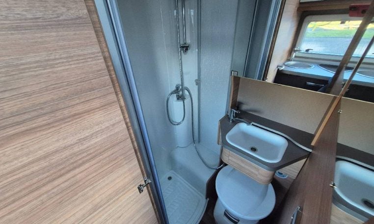 weinsberg-caracompact600meg-caravanbacci