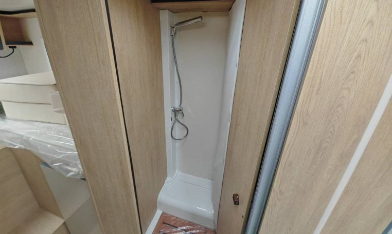 ci-horon81xt-caravanbacci