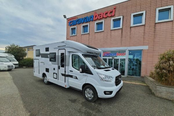 ci-horon81xt-caravanbacci