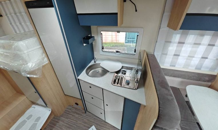 ci-horon85xt-caravanbacci