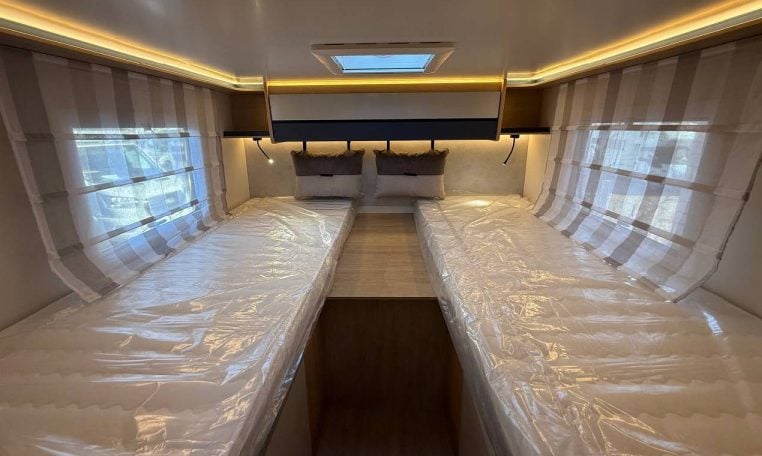 ci-horon87xt-caravanbacci