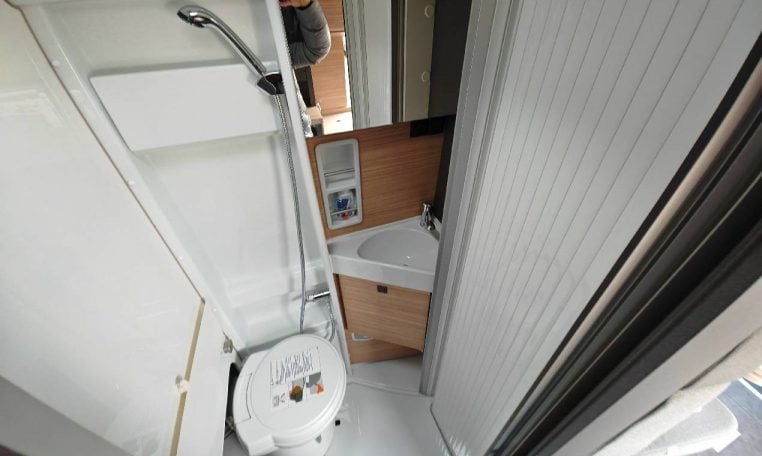 malibu-vandiversitygtskyview640lek-caravanbacci