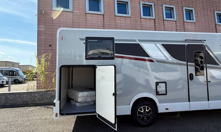 mclouis-nevis873-caravanbacci