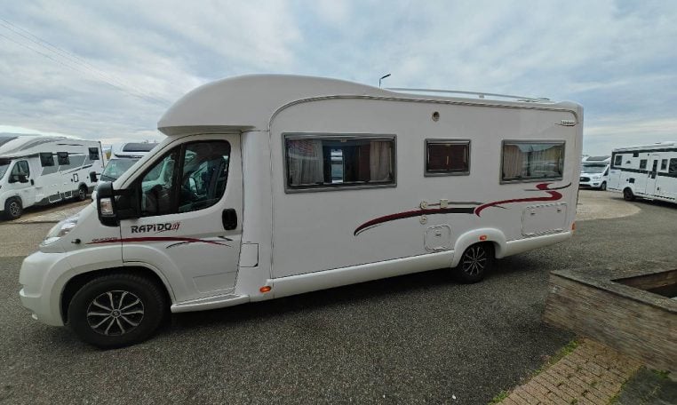 rapido-7098f-caravanbacci