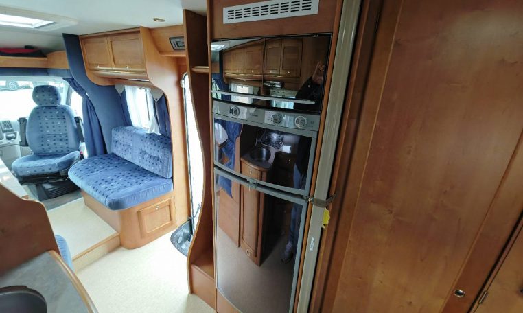 rapido-7098f-caravanbacci