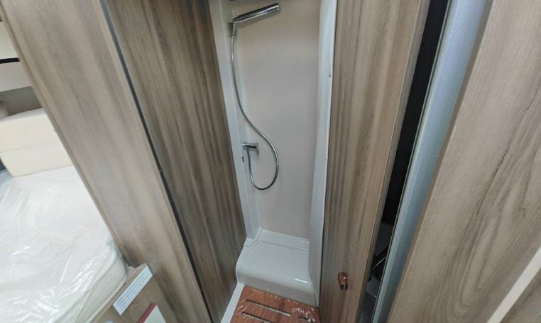 rollerteam-kronos291tl-caravanbacci