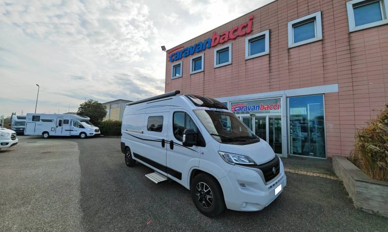 fontvendome-horizon305-caravanbacci