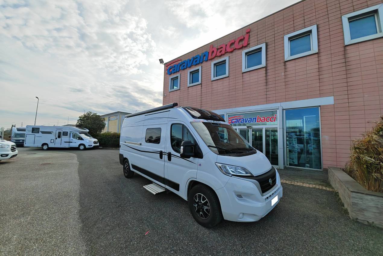 fontvendome-horizon305-caravanbacci