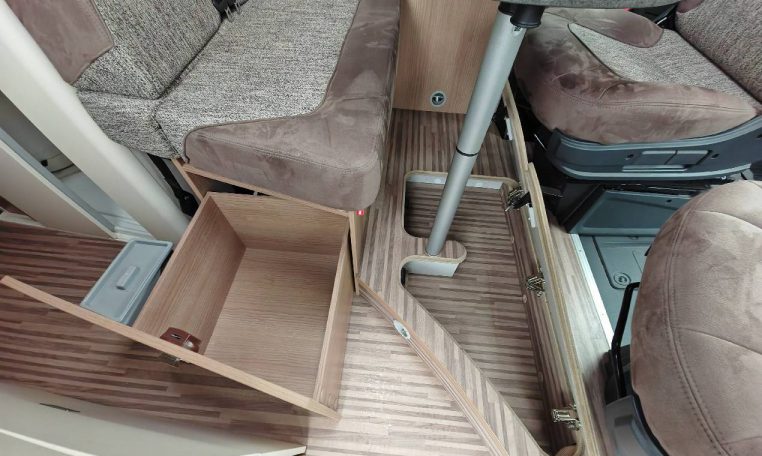 malibu-640le-caravanbacci