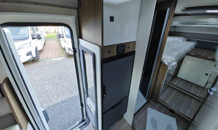 ci-magis87xt-caravanbacci