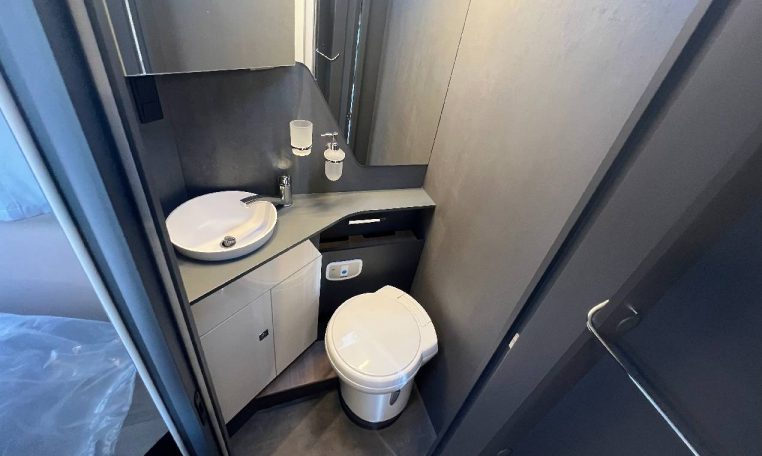 laika-kosmol412ds-caravanbacci