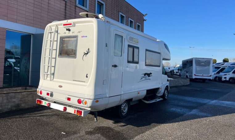 laika-kreos3004-caravanbacci