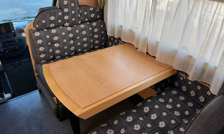 laika-kreos3004-caravanbacci