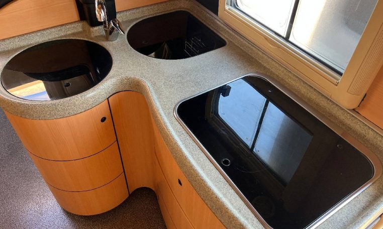 laika-kreos3004-caravanbacci