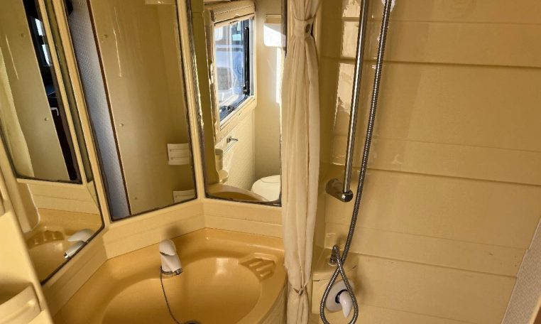 laika-kreos3004-caravanbacci