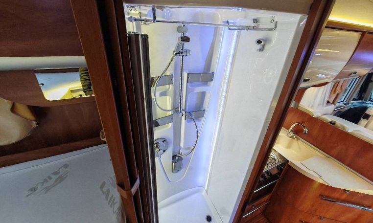 laika-kreos7009-caravanbacci