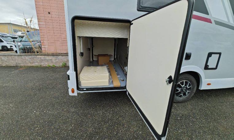 mclouis-mc4879-caravanbacci