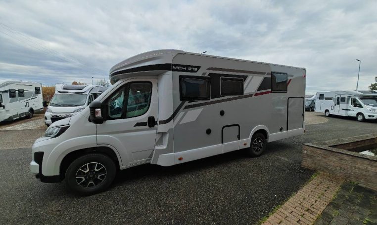 mclouis-mc4879-caravanbacci