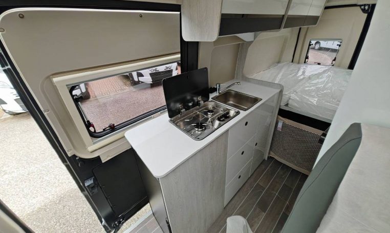 rollerteam-livingstone2poweredition-caravanbacci