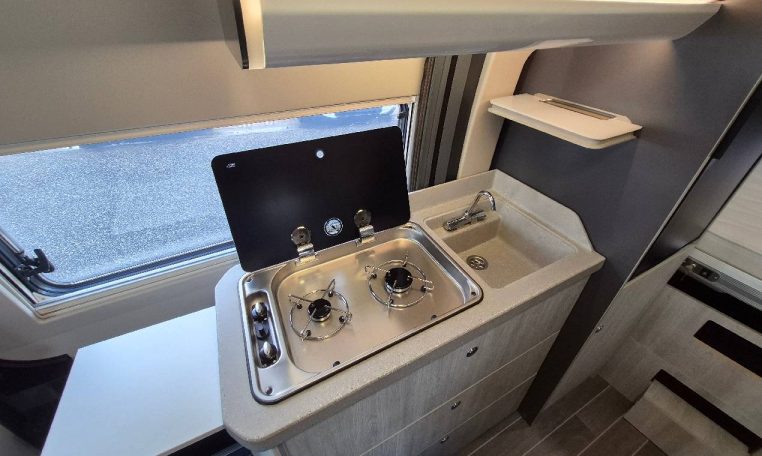 rollerteam-livingstoneduoxlpopup-caravanbacci