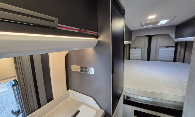 rollerteam-livingstoneduoxlpopup-caravanbacci