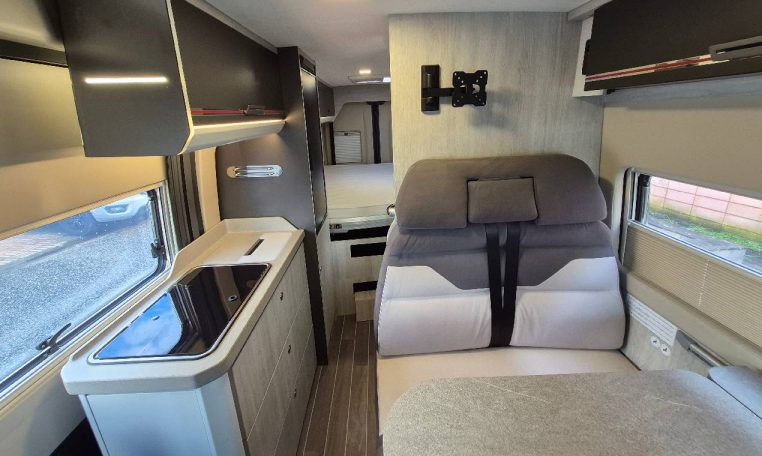 rollerteam-livingstoneduoxlpopup-caravanbacci