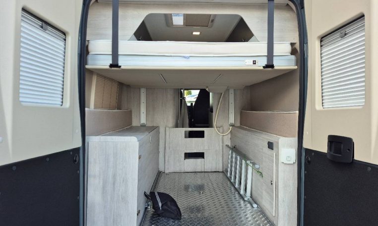 rollerteam-livingstoneduoxlpopup-caravanbacci