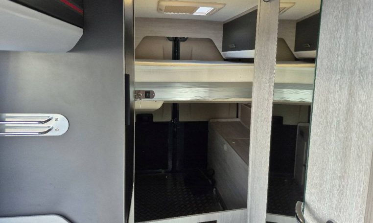 rollerteam-livingstoneduoxlpopup-caravanbacci