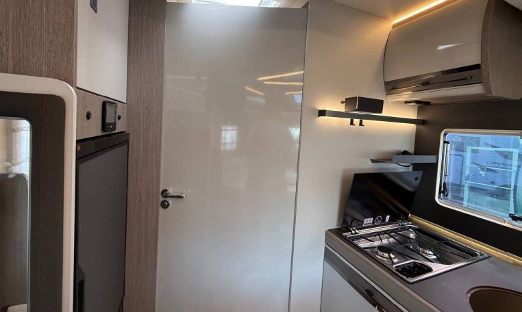 rollerteam-zefiro287poweredtl-caravanbacci