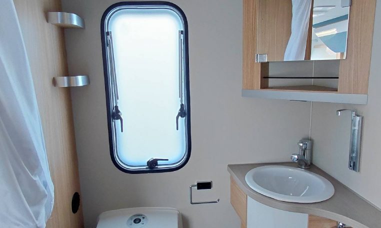 knaus-sport&fun480ql-caravanbacci