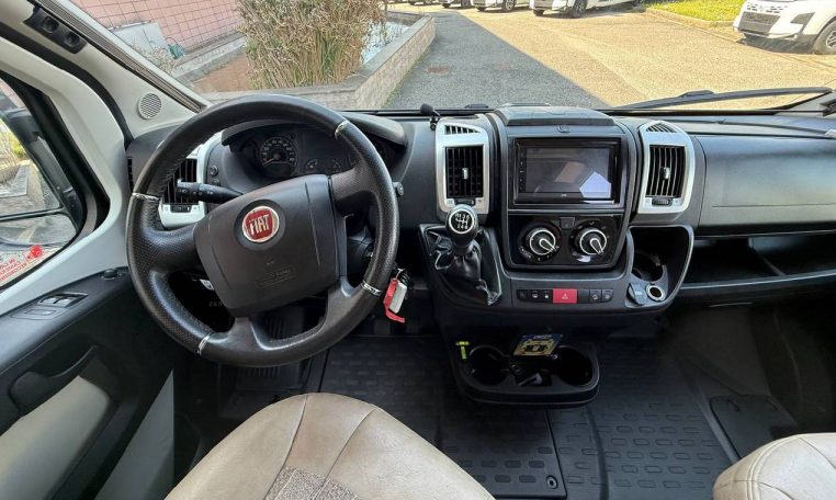 malibu-640le-caravanbacci (4)