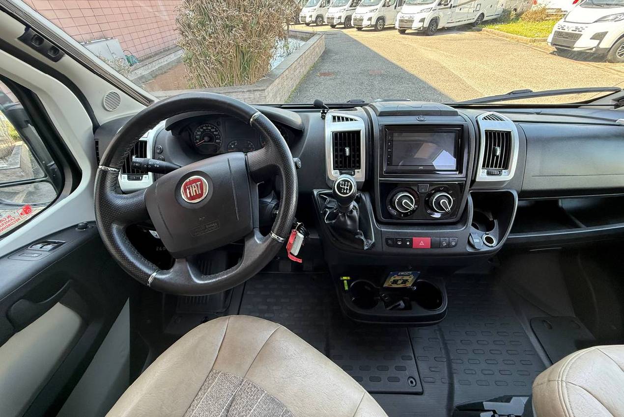 malibu-640le-caravanbacci (4)