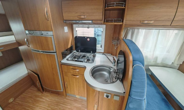 rimor-superbrig675-caravanbacci