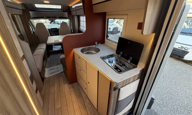 rollerteam-kronos274tl-caravanbacci