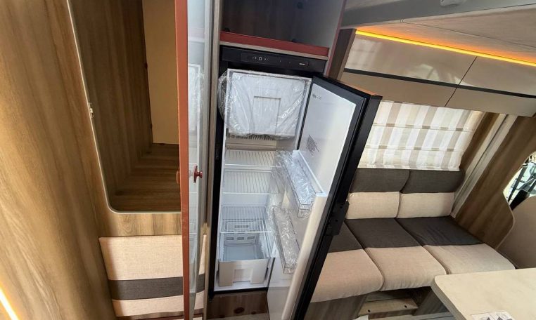 rollerteam-kronos274tl-caravanbacci