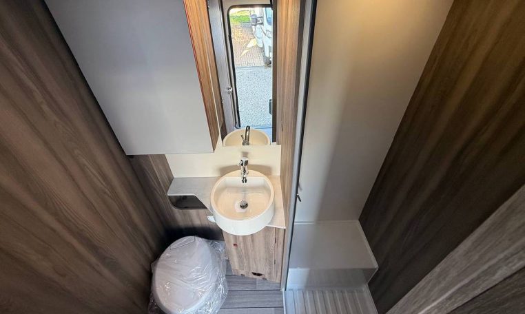 rollerteam-kronos274tl-caravanbacci