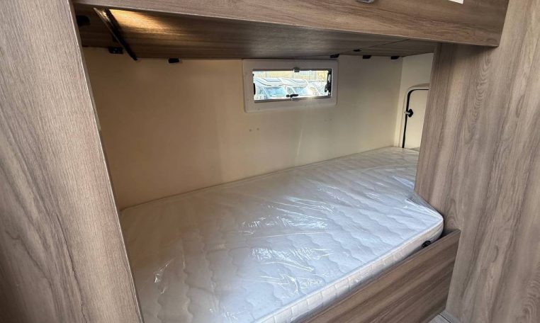 rollerteam-kronos274tl-caravanbacci