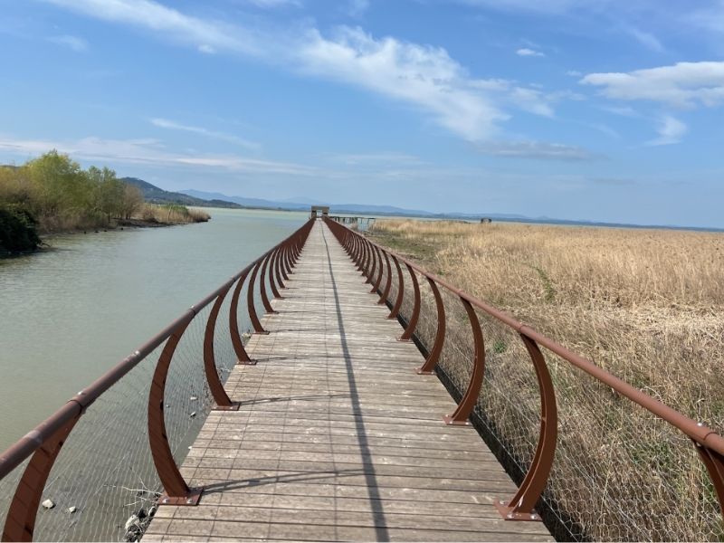 Ponte lago Trasimeno