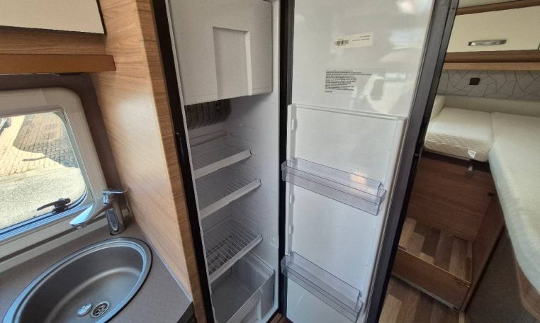 weinsberg-caracompact600meg-caravanbacci