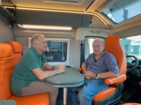 Massimo Bellucci: cliente e amico di Caravanbacci dal 1997, dieci camper in quasi trent'anni di viaggi Massimo Bellucci: cliente e amico di Caravanbacci dal 1997, dieci camper in quasi trent'anni di viaggi